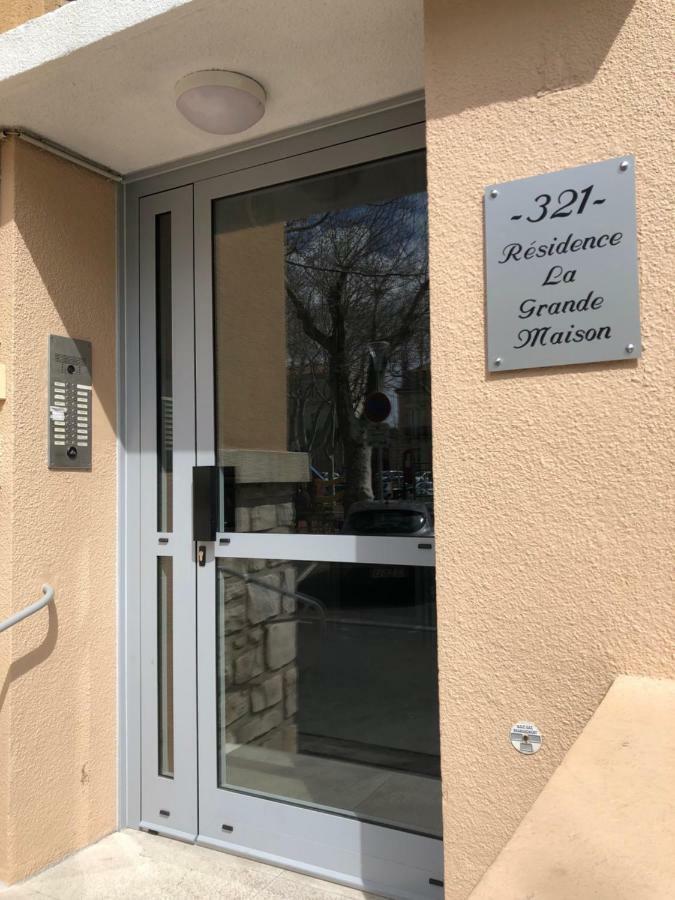 Apartamento Le Panoramique Salonais Exterior foto